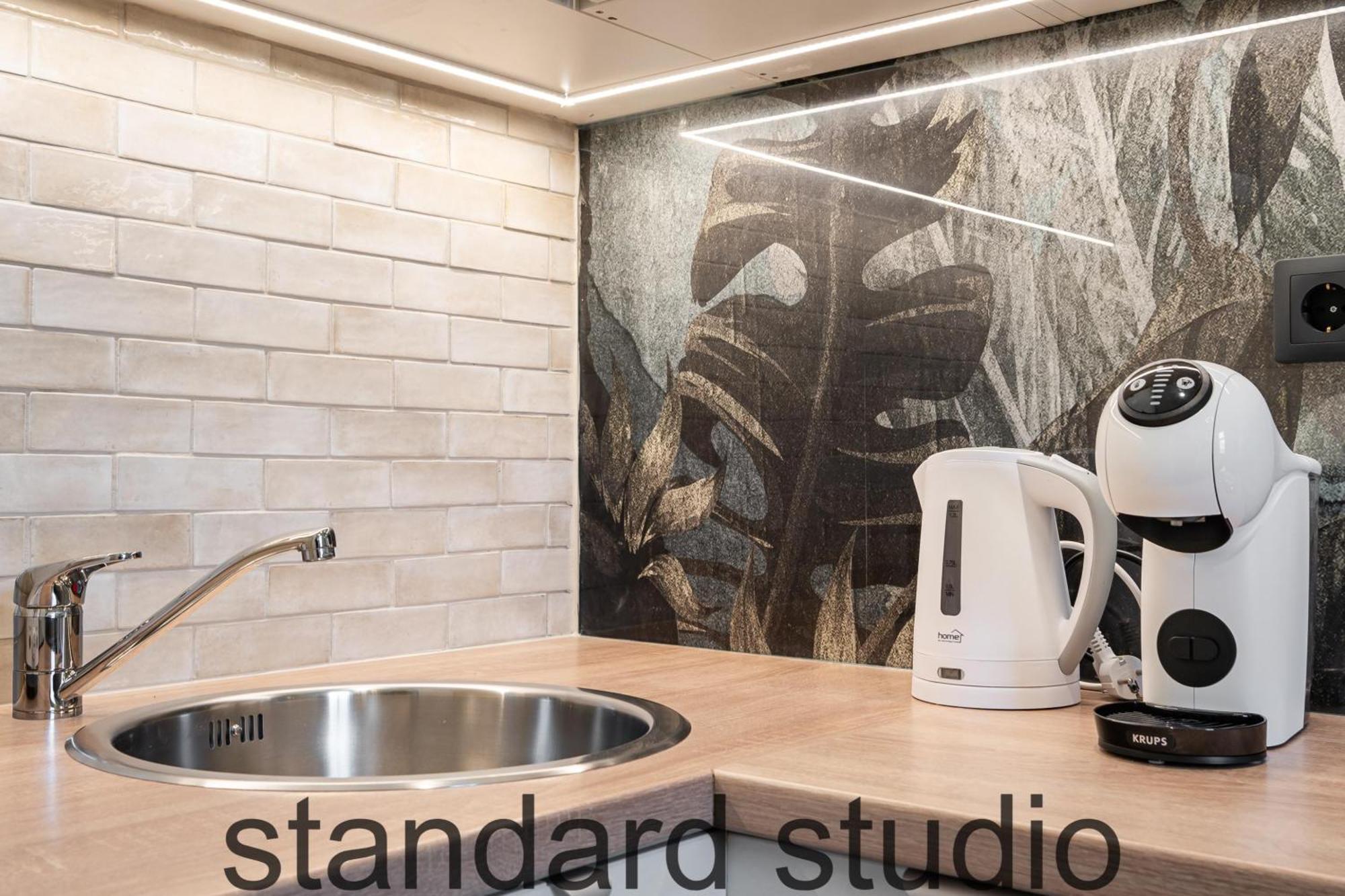 Cityzen Studios Budapest Room photo